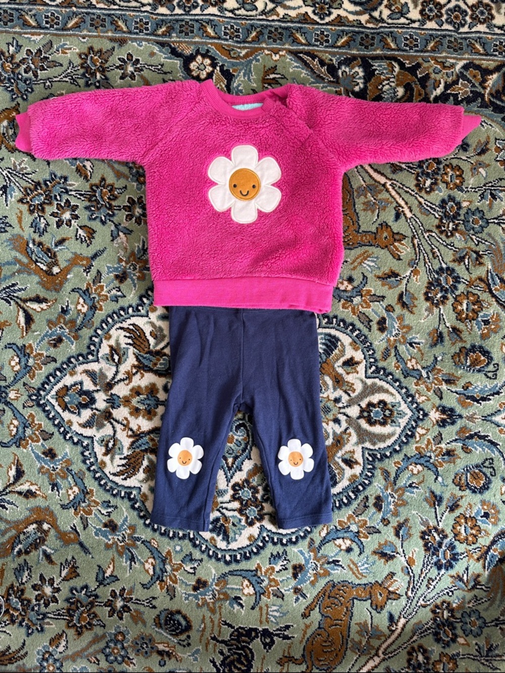 Girls Pink Daisy Matching Set - Cozy Sweatshirt & Navy Leggings